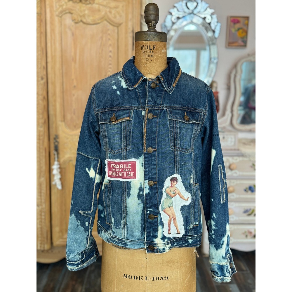 Circus Pin-Up Patchwork Denim Jacket | Distressed |‎ Large - Picture 6 of 16